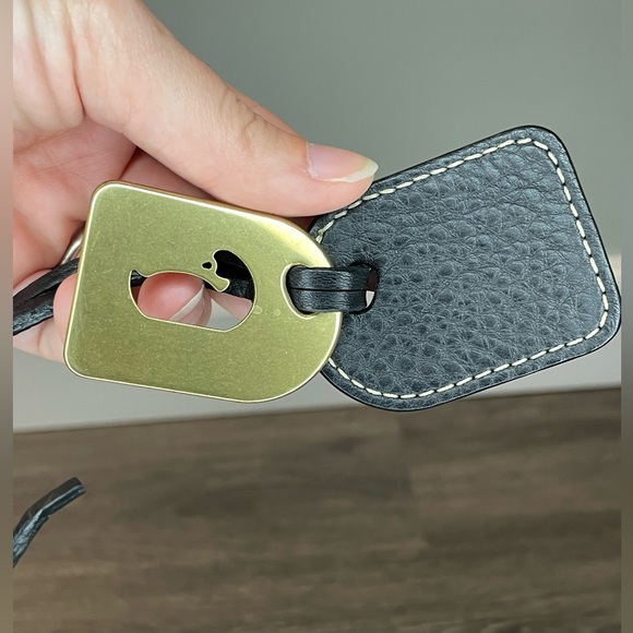 Dooney & Bourke Black and Gold Duck Hangtag - Picture 5 of 6